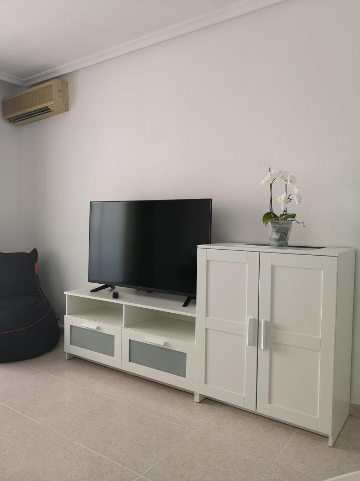 Cajal Apartments ซานตาโปลา ภายนอก รูปภาพ