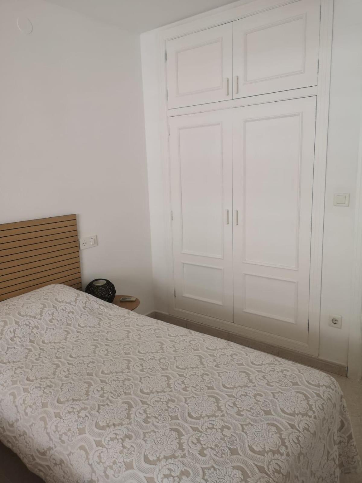 Cajal Apartments ซานตาโปลา ภายนอก รูปภาพ