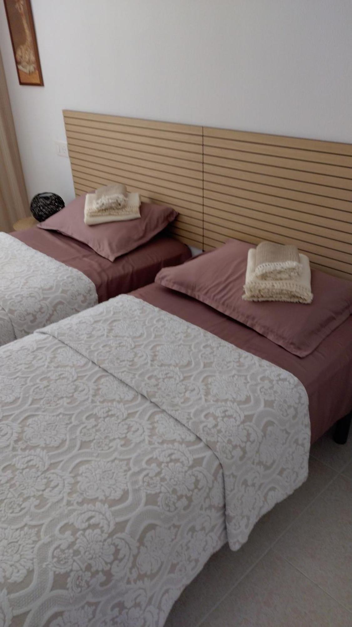 Cajal Apartments ซานตาโปลา ภายนอก รูปภาพ